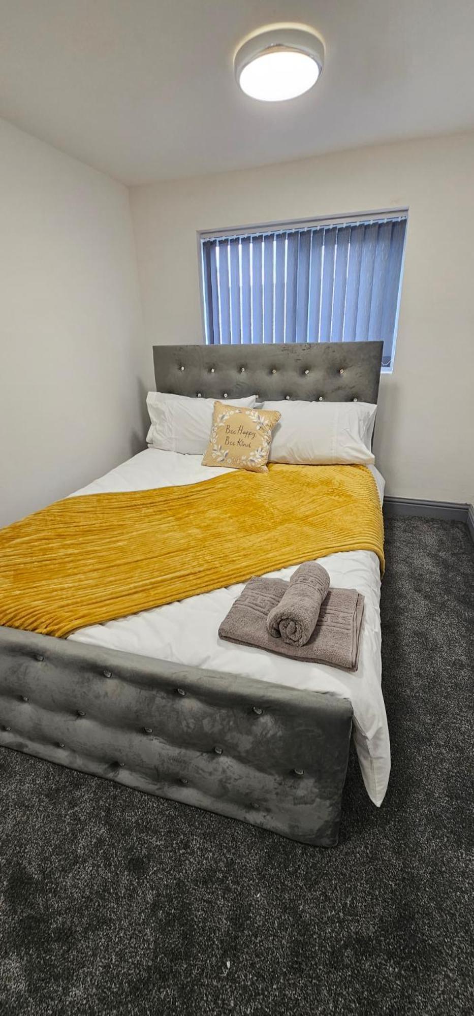 Remarkable 4-bed House In Bradford *